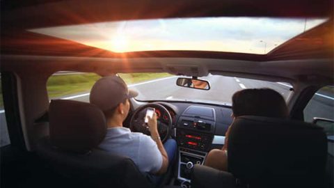 Usage du téléphone au volant