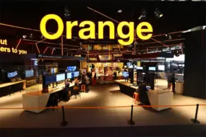 Orange booth au MWC 2019