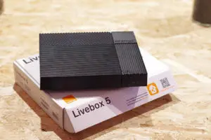 La Livebox 5 avec son carton