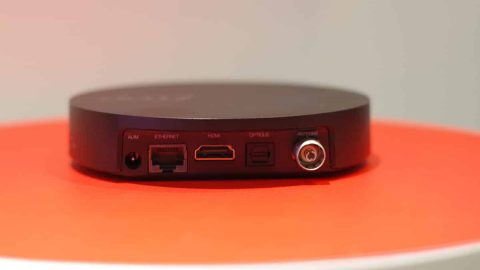 Vue arrière de la freebox pop