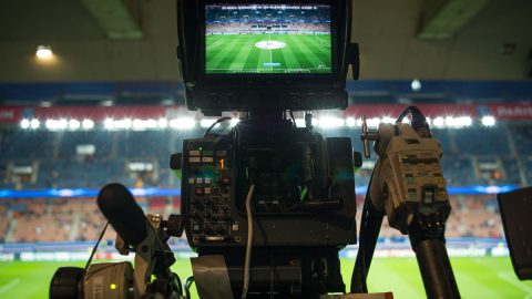 Captation d'un match de football dans un stade