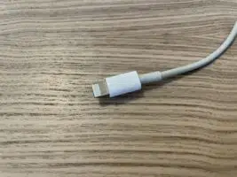 iPhone cable lightning