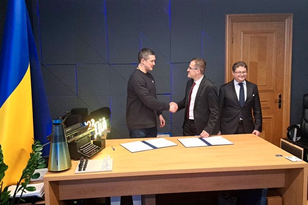 Signature de l'accord France Ukraine - InfraNum