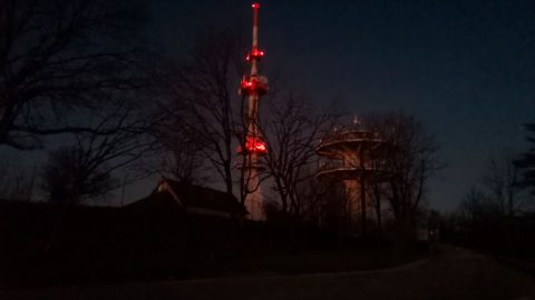 Une antenne mobile ainsi qu'un relais TNT à Besançon