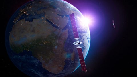 Satellites dans l'espace