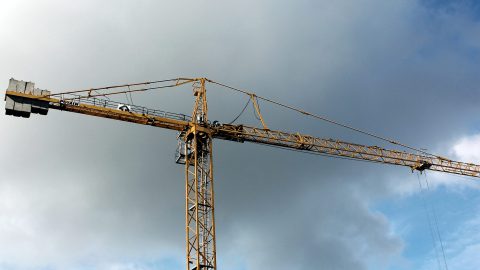 Grue de chantiers de construction.