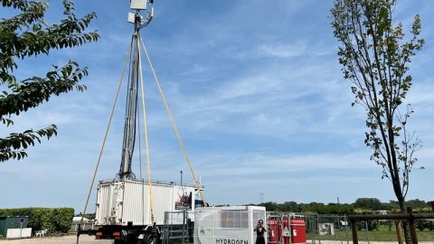 Un btruck de Bouygues Telecom