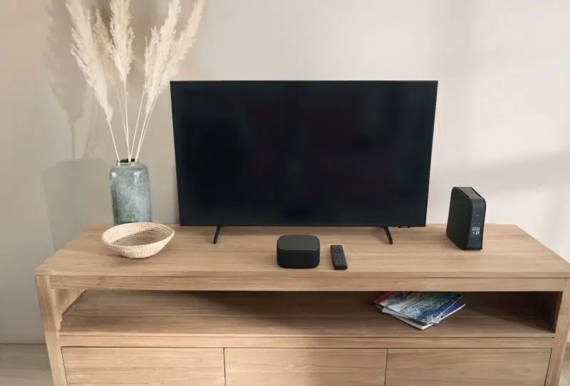 SFR Box 10+ et son décodeur