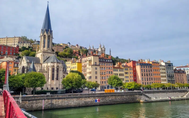 Saint-Georges vu depuis la passerelle Saint-Georges à Lyon