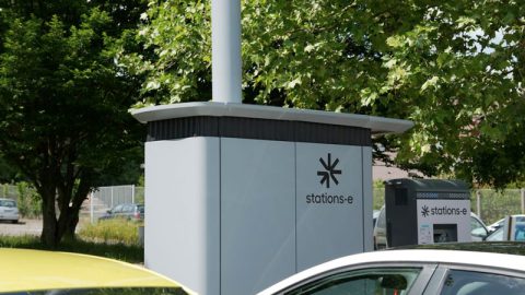 Bornes de recharge stations-e
